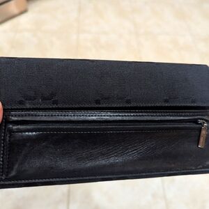 Gucci Black wallet with box